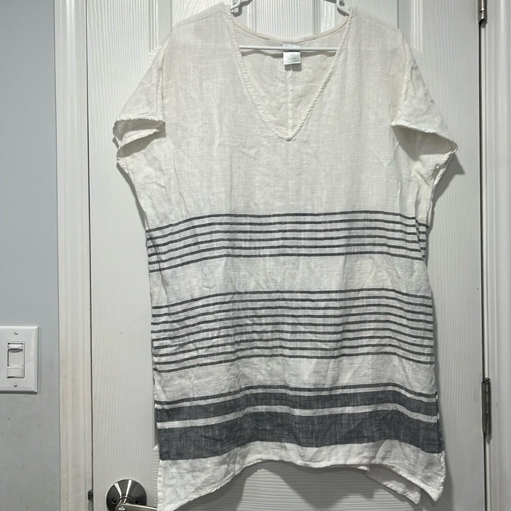 Kona Sol White Textured Top